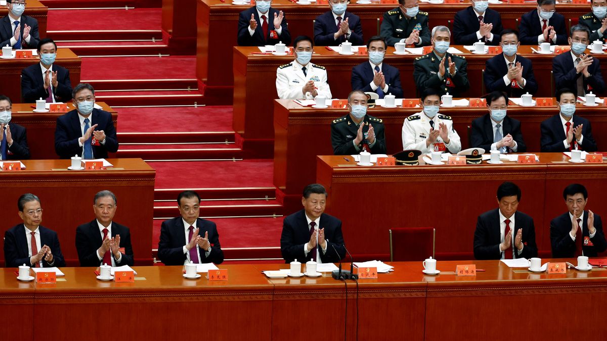 Skončil 20. sjezd čínských komunistů, změny ve vedení budou oznámeny v neděli